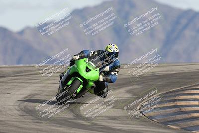 media/Nov-16-2025-Race Pace (Sun) [[8c5fa54630]]/Verified Riders/8-Turn 12 (120pm)/